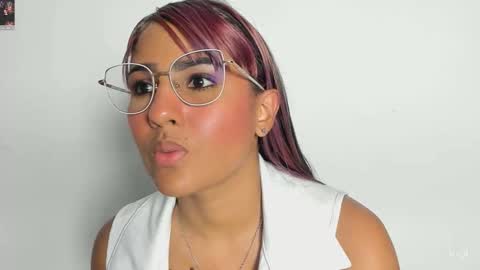 Tatiana Gomez online show from February 27, 7:08 am