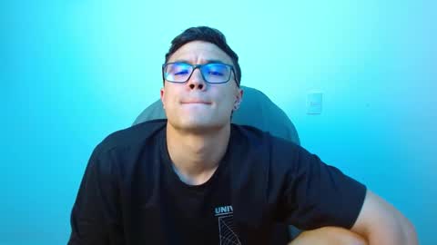 Snapshot of taurus4k chatting on February 13, 12:24 am taurus4k online show from February 13, 12:24 am