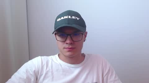 Snapshot of taurus4k chatting on March 5, 3:29 am taurus4k online show from March 5, 3:29 am