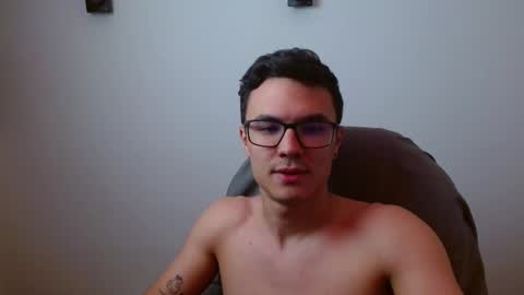 Snapshot of taurus4k chatting on March 7, 2:57 am taurus4k online show from March 7, 2:57 am