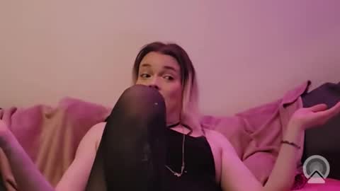 taviatight online show from March 14, 1:01 am