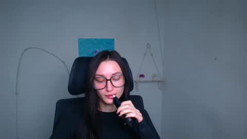 Taya online show from February 3, 6:40 am