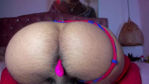 Snapshot of taylor_106 chatting on December 9, 5:41 pm Taylor Duran. online show from December 9, 5:41 pm