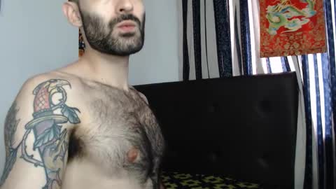 Taylor online show from October 7, 6:27 pm