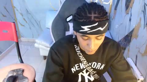 Taylor online show from February 28, 12:22 am