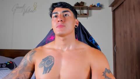 Snapshot of taylor_mclane1 chatting on November 19, 3:23 pm taylor_mclane1 online show from November 19, 3:23 pm