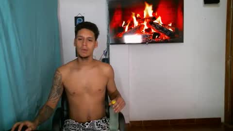 Taylor and Meghan online show from April 2, 8:50 pm