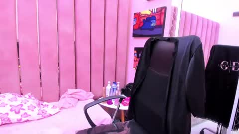 taylorbigass online show from July 20, 2:59 am