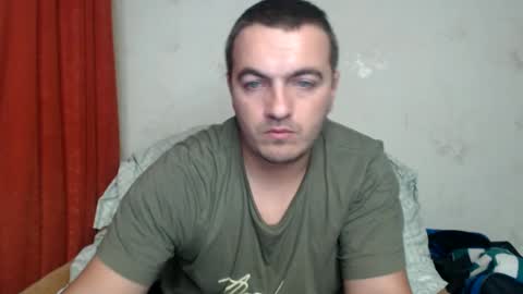 Snapshot of taylorhot33 chatting on December 3, 12:35 am TAYLOR the MASTER online show from December 3, 12:35 am