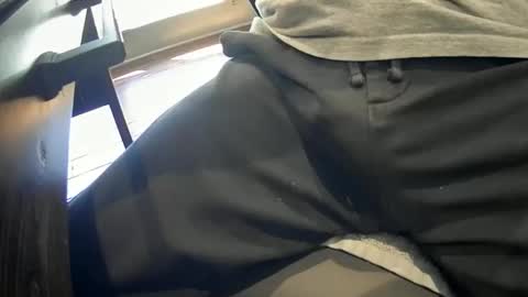 Snapshot of taylorsguy chatting on October 17, 4:09 pm taylorsguy online show from October 17, 4:09 pm