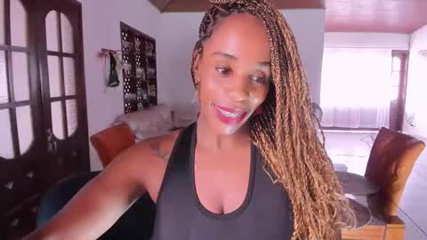 Snapshot of taylorslims chatting on June 7, 6:22 pm taylorslims online show from June 7, 6:22 pm