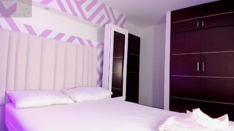 Tayra horny for you online show from April 16, 3:29 am