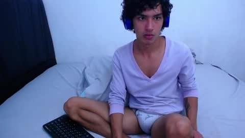 Snapshot of tayronx33 chatting on January 25, 4:57 pm Tayron online show from January 25, 4:57 pm