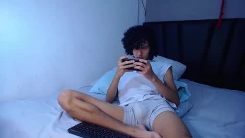 Tayron online show from January 19, 3:27 pm