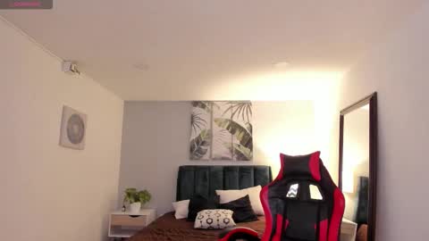 BASTIAN online show from January 8, 8:33 pm