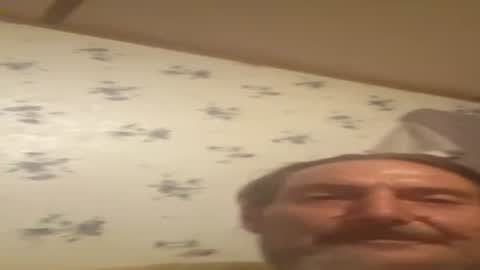 Snapshot of tbluff513 chatting on July 31, 2:33 am tbluff513 online show from July 31, 2:33 am