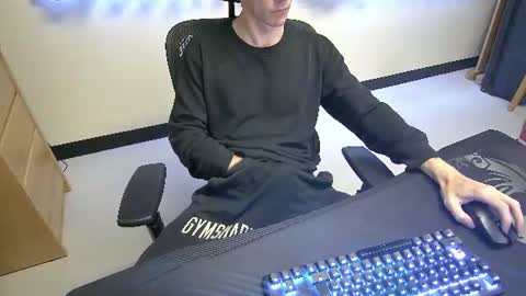 Snapshot of tbone_93 chatting on July 16, 9:37 am Tbone online show from July 16, 9:37 am