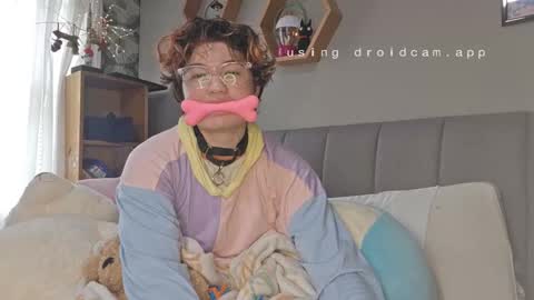 Snapshot of tboymagic chatting on December 28, 6:18 pm cherry online show from December 28, 6:18 pm