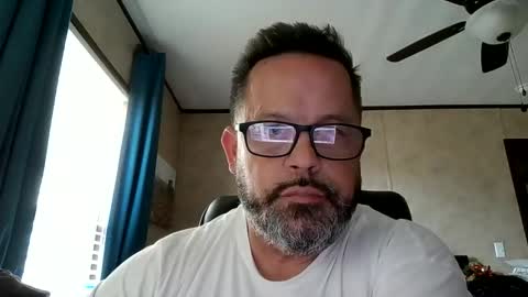 Snapshot of tdhawk87 chatting on January 5, 5:49 pm tdhawk87 online show from January 5, 5:49 pm