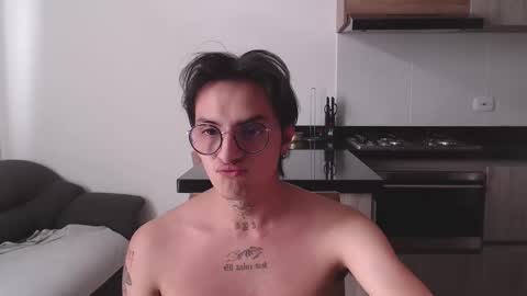 Snapshot of te0__0 chatting on March 7, 3:49 pm Teo independent model online show from March 7, 3:49 pm