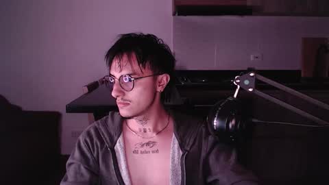 Snapshot of te0__0 chatting on January 6, 3:32 am Teo independent model online show from January 6, 3:32 am