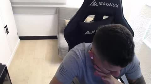 DYNAMITE DUO69 online show from April 7, 12:05 pm