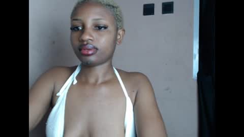 Snapshot of teasexkitty chatting on June 17, 11:49 pm teasexkitty online show from June 17, 11:49 pm