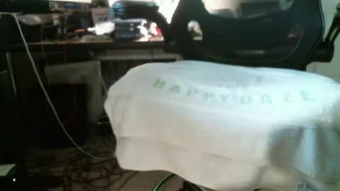Snapshot of techloot chatting on July 16, 4:02 pm techloot online show from July 16, 4:02 pm