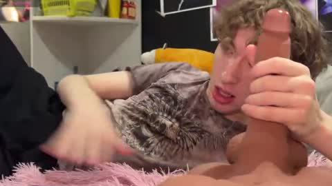 Alice     online show from March 4, 7:09 pm