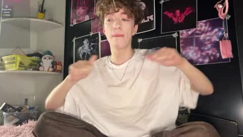 Alice     online show from April 11, 5:56 am