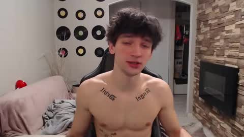 Teddy online show from November 25, 1:16 am