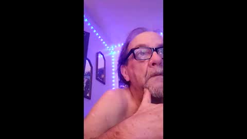 Snapshot of tedestep2 chatting on April 23, 2:13 am tedestep2 online show from April 23, 2:13 am