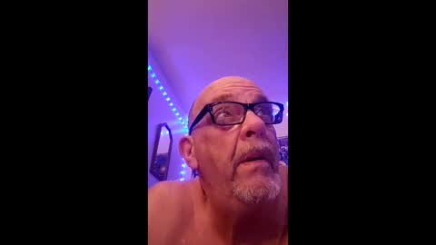 Snapshot of tedestep2 chatting on April 25, 4:37 am tedestep2 online show from April 25, 4:37 am