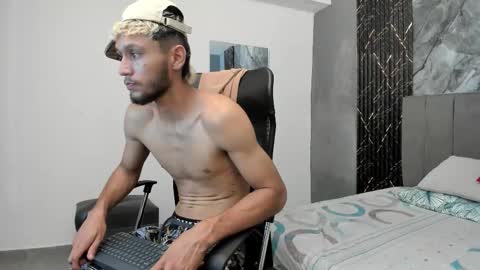 Tedy online show from March 10, 8:03 pm