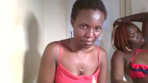 Snapshot of tee_kaicy chatting on December 8, 7:47 am kaicy online show from December 8, 7:47 am