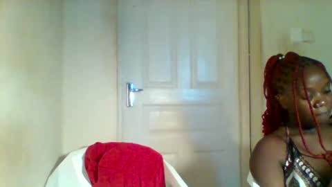 Snapshot of tee_kaicy chatting on December 31, 1:41 pm kaicy online show from December 31, 1:41 pm