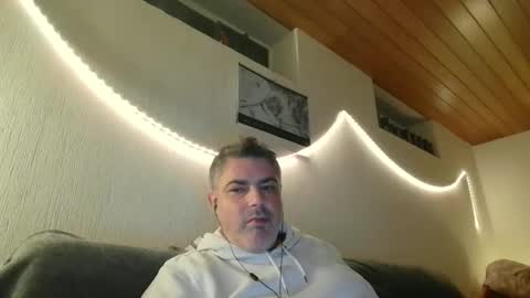 Peter online show from December 14, 9:45 pm