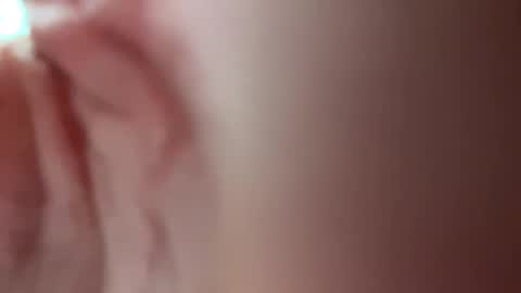 Snapshot of teejm chatting on February 19, 3:06 am Twizzler online show from February 19, 3:06 am