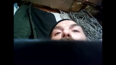 Snapshot of teelciara191 chatting on March 3, 10:43 am Xyainou online show from March 3, 10:43 am