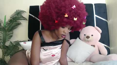 Kittie online show from April 21, 7:03 am