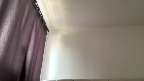 Amy No penetration Virgiin giirl online show from April 4, 2:03 pm