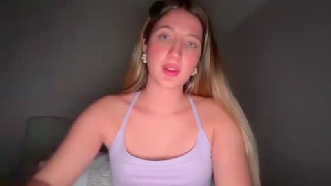 Snapshot of teffsweet18 chatting on July 23, 1:58 am Amy No penetration Virgiin giirl online show from July 23, 1:58 am