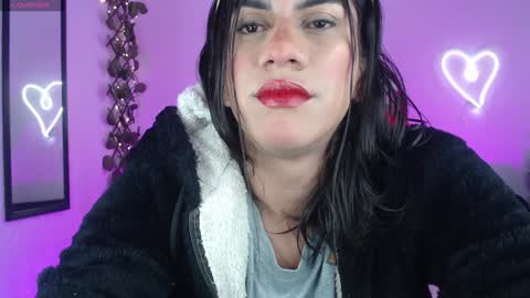 Snapshot of tefy_bratz chatting on January 18, 7:38 am tefy_bratz online show from January 18, 7:38 am