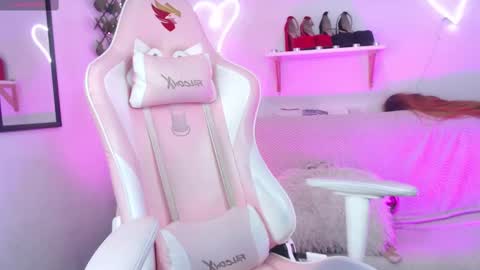 Snapshot of tefy_bratz chatting on February 11, 6:33 pm tefy_bratz online show from February 11, 6:33 pm