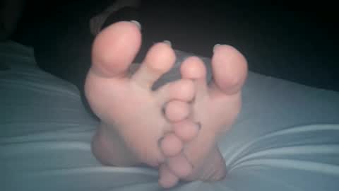 Viv West online show from November 6, 4:24 am