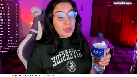 Snapshot of tellme_maddie chatting on May 30, 12:08 am Maddie online show from May 30, 12:08 am