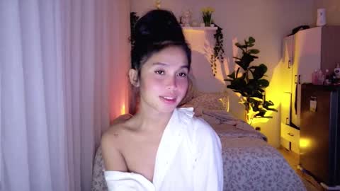 temptessa20 online show from November 2, 11:18 pm