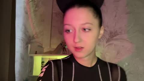 temptingvision online show from April 15, 9:27 am