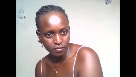 Snapshot of temptress69_tori chatting on June 3, 6:05 am Tori online show from June 3, 6:05 am