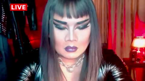 Snapshot of temptress_cocoxxx chatting on April 25, 5:10 am Mistress Coco online show from April 25, 5:10 am